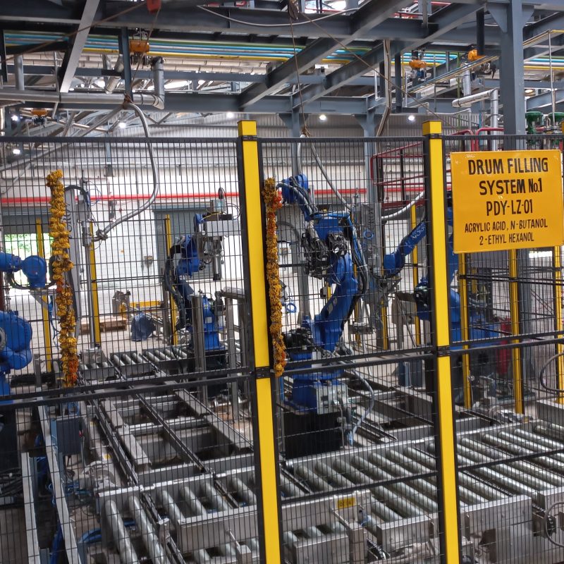 Fully automatic drum filling plant