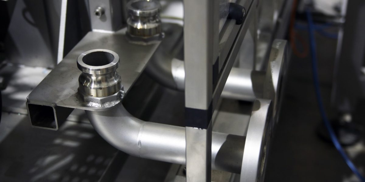 Automatic Liquid Canister Bottle Drum Filler & Capping Monoblock El2 E Aicrov 26 De 84