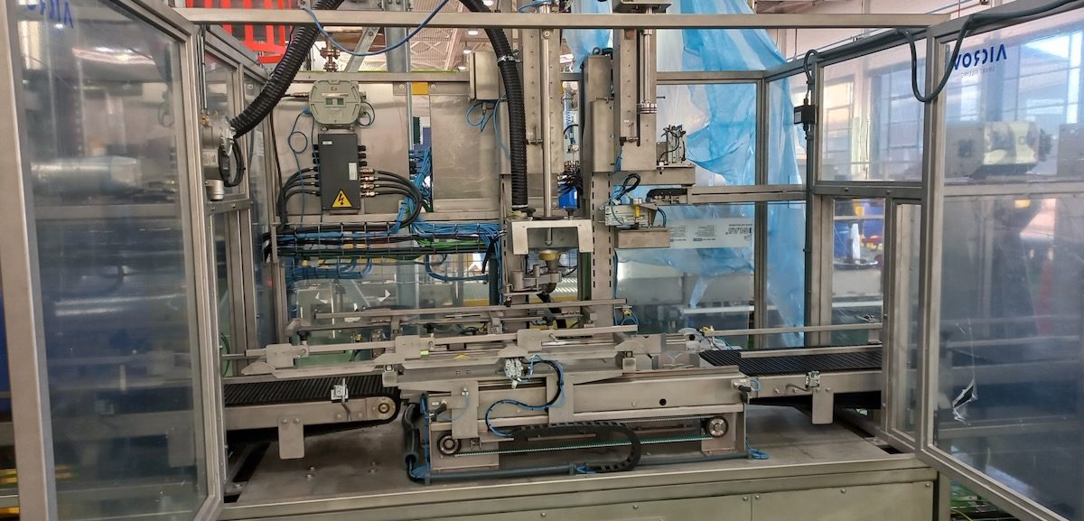 Automatic Liquid Canister Bottle Drum Filler & Capping Monoblock El2 E Aicrov 7 De 10