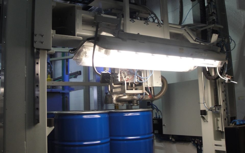 SP3 filling station with two drums on a pallet