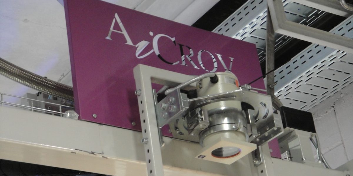 SP3 head with tool holder under the AiCROV sign