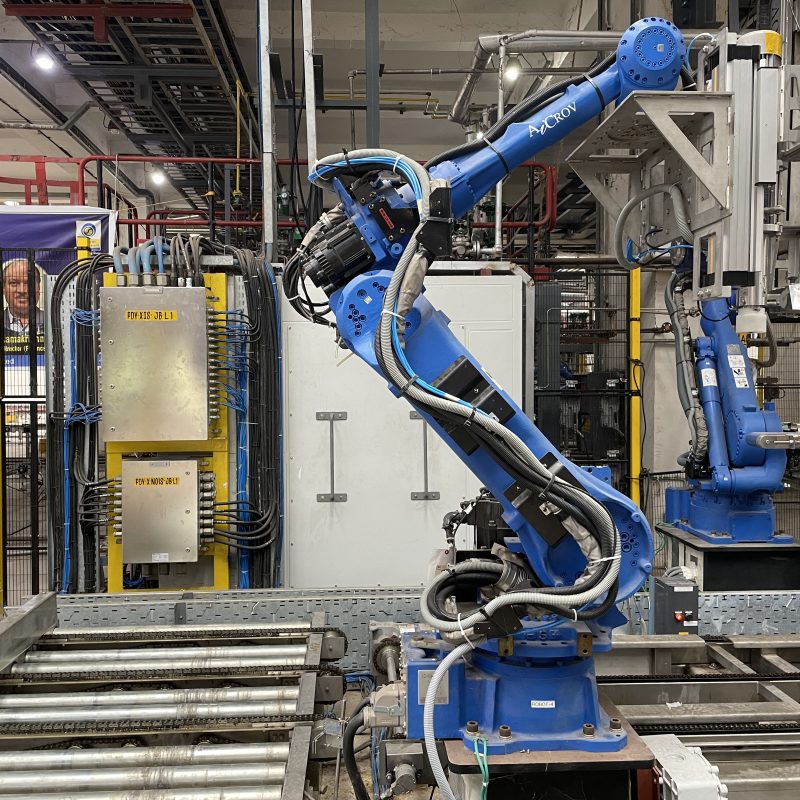 Fully automatic drum filler for metallic and plastic drums
