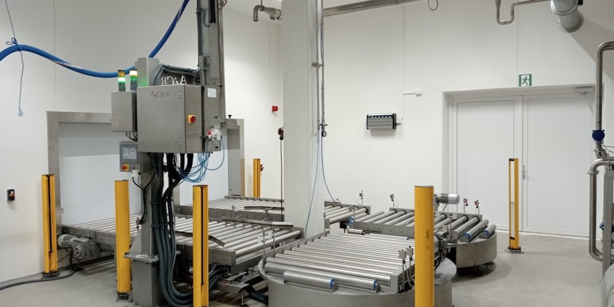 Semi Automatic Liquid Filler Ibc Tote On Pallet Lsc 10 De 10